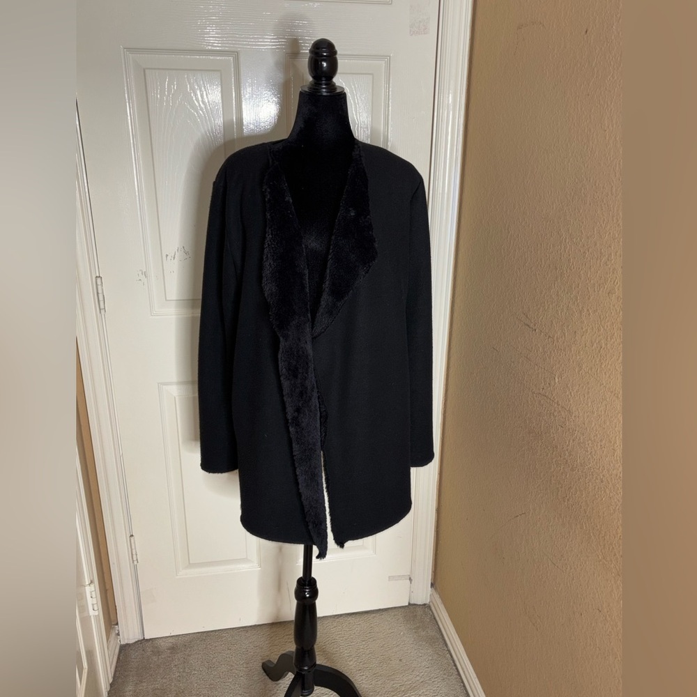 UGG Abriana Black Fleece Faux Fur Lined Shawl Cardigan Size Medium Women​​ - Picture 6 of 11